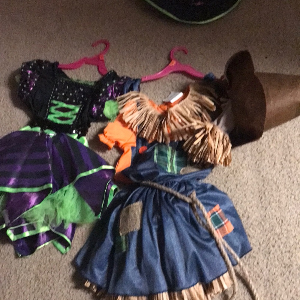 Holloween cousume